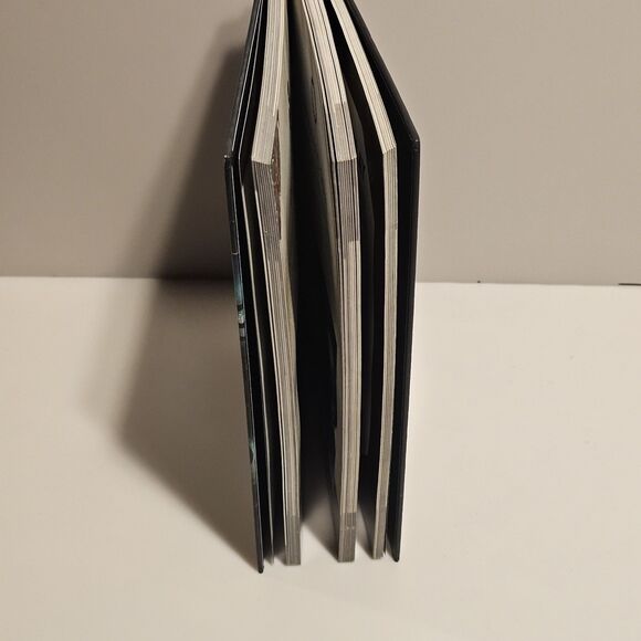 Warhammer 40,000 - 40K Core Book Hardcover W/ Ribbon Mark - Games Workshop 2020 - Picture 7 of 7